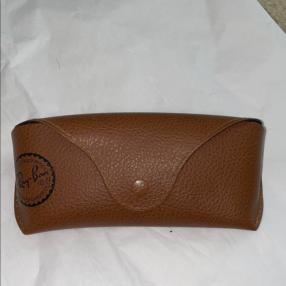 Rayban sunglasses case - Picture 2 of 4